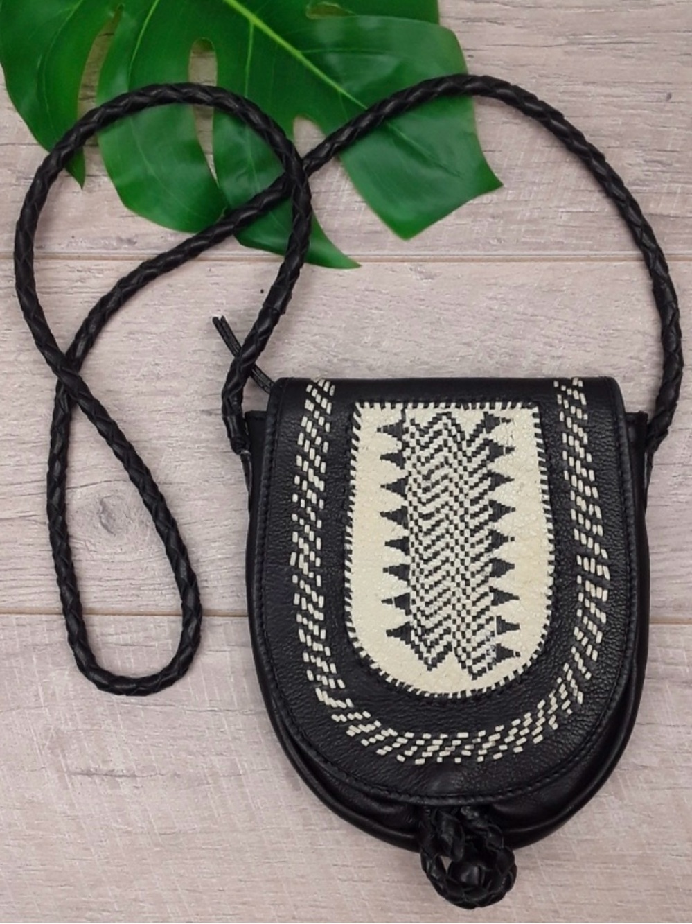 ECOTE Bag URBAN OUTFITTERS Purse Crossbody Leather Boho Black White